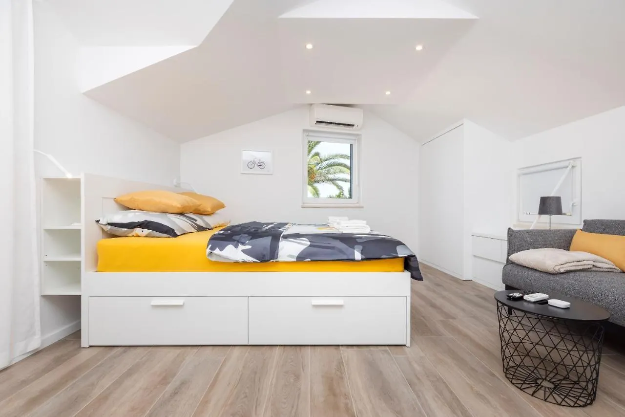 Easy Apartment Mali Losinj 0*,