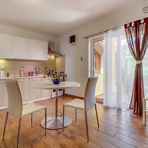 Petra Apartman